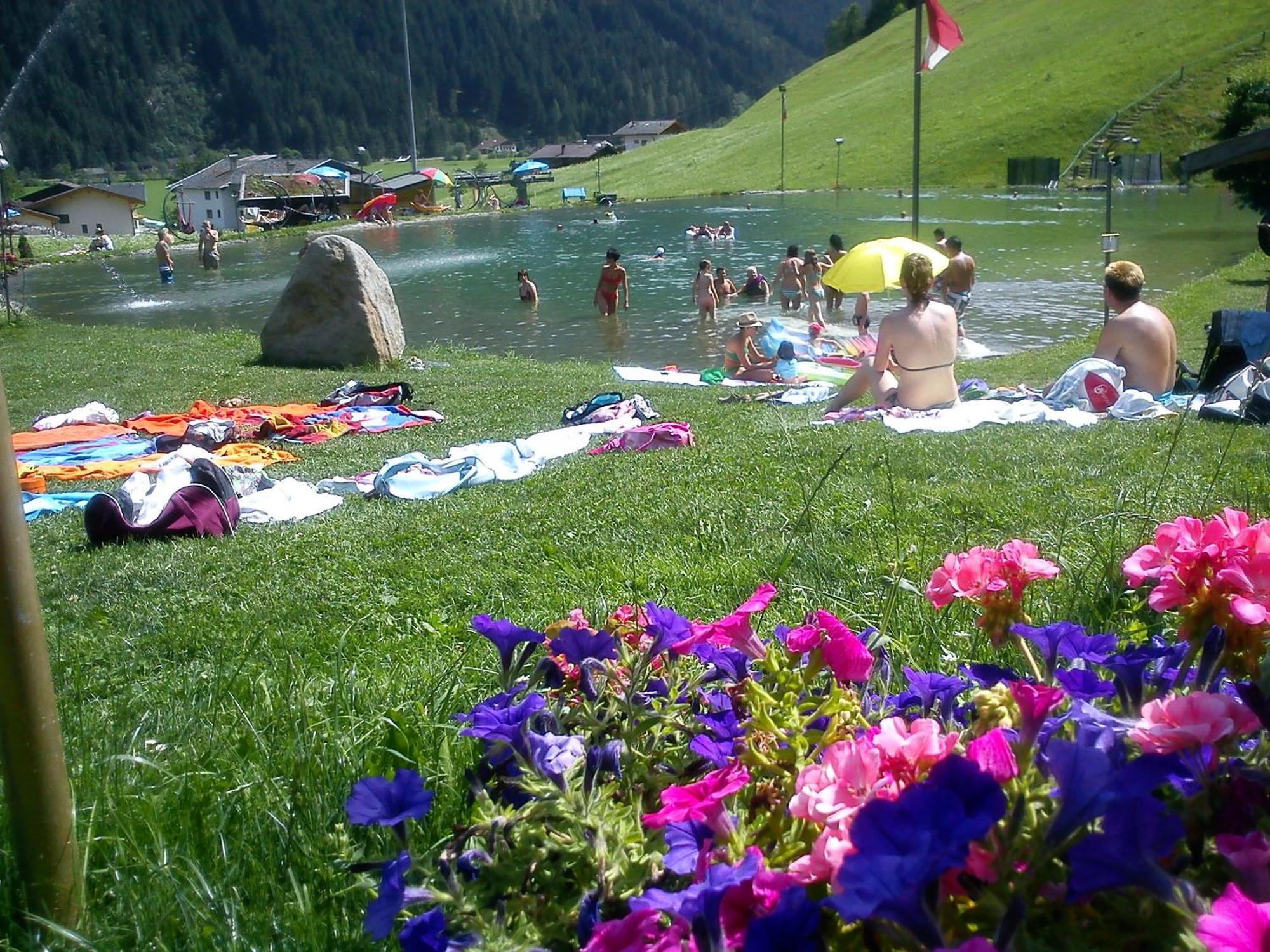 Appartementhaus Zum Holzknecht Am See Neustift im Stubaital Exterior photo